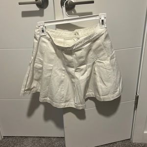 NWOT White Pleated Mini Skirt!